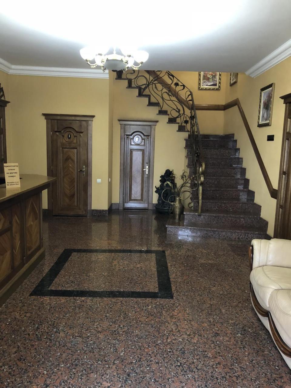 Europe Hotel Brody מראה חיצוני תמונה