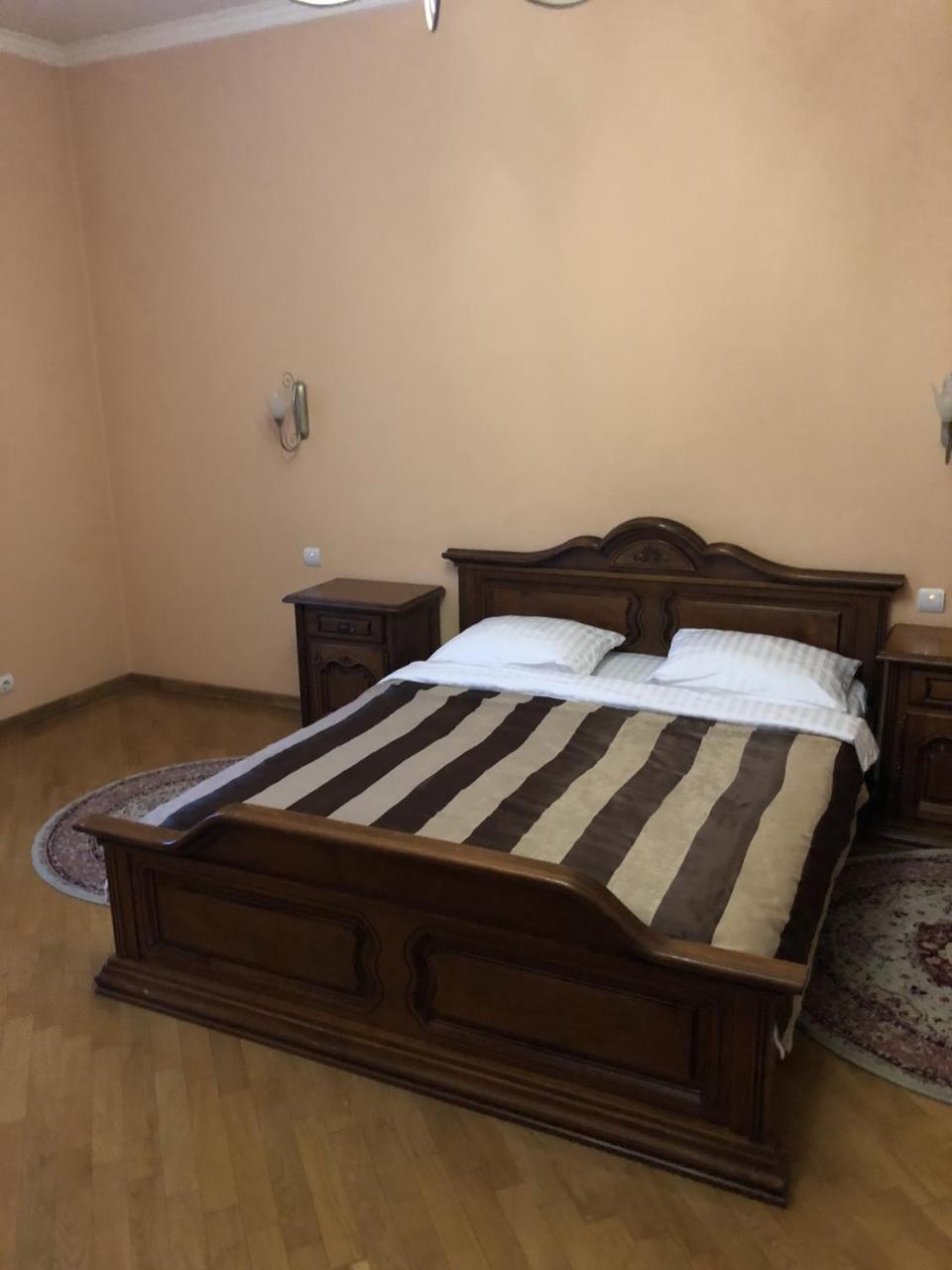 Europe Hotel Brody מראה חיצוני תמונה