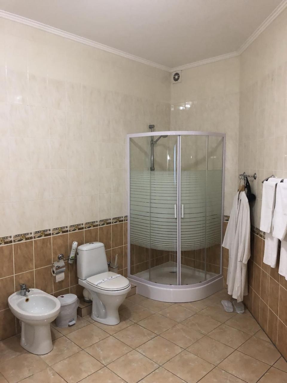 Europe Hotel Brody מראה חיצוני תמונה